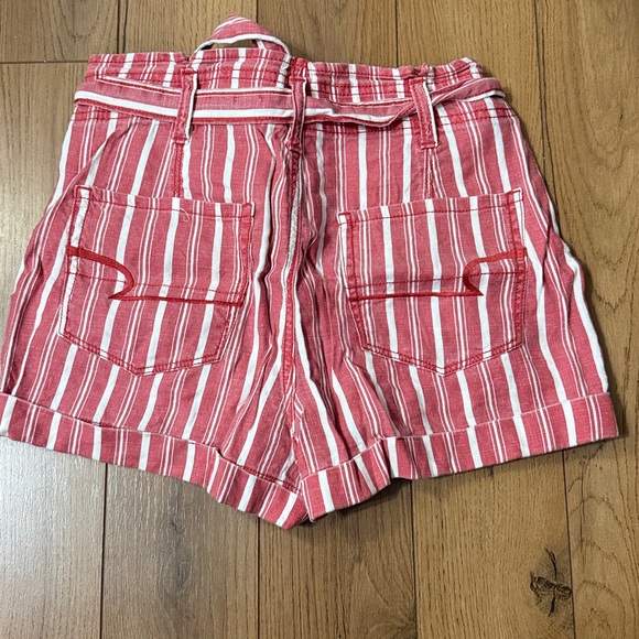 AE SHORTS - Picture 2 of 2